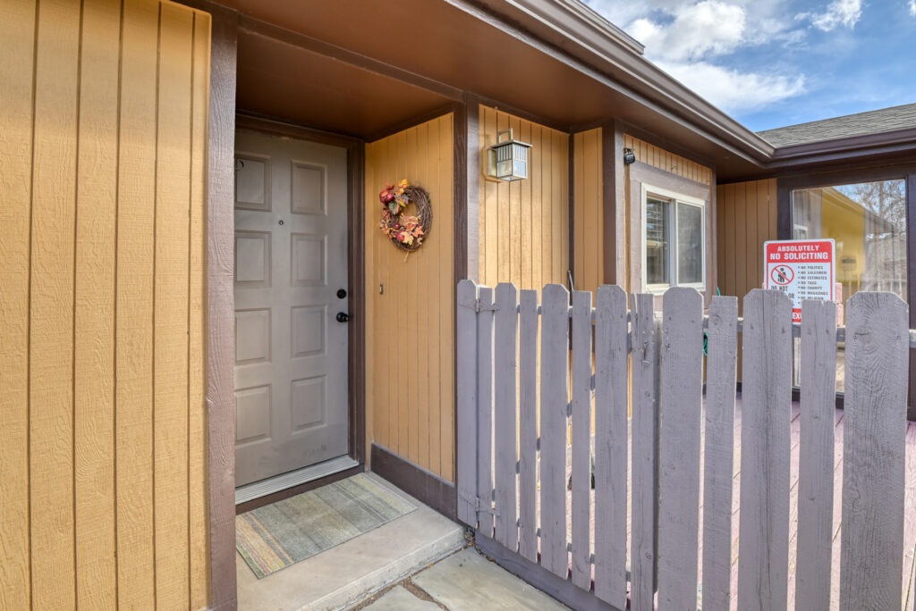 Yarrow Pl 23
