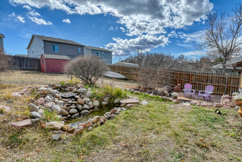 Yarrow Pl 28