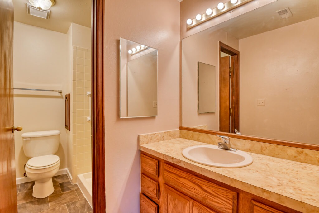 Yarrow Pl 61