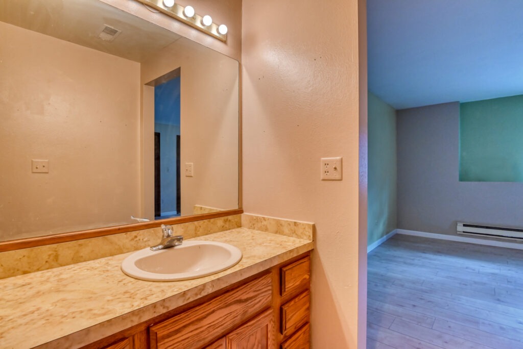 Yarrow Pl 63