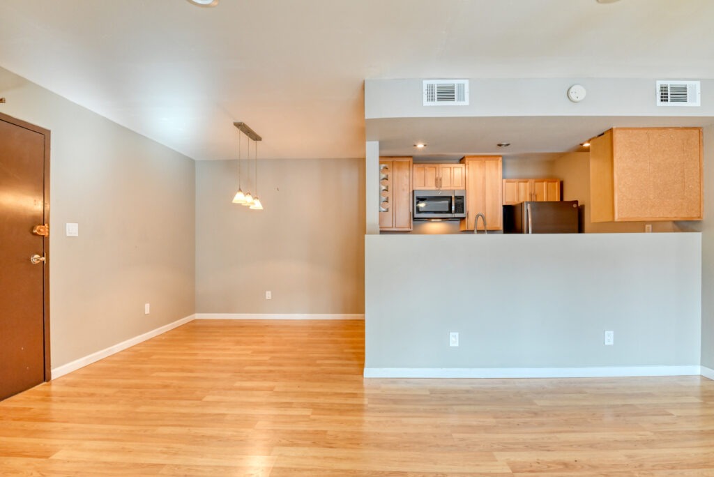 935 Saturn Dr. 14