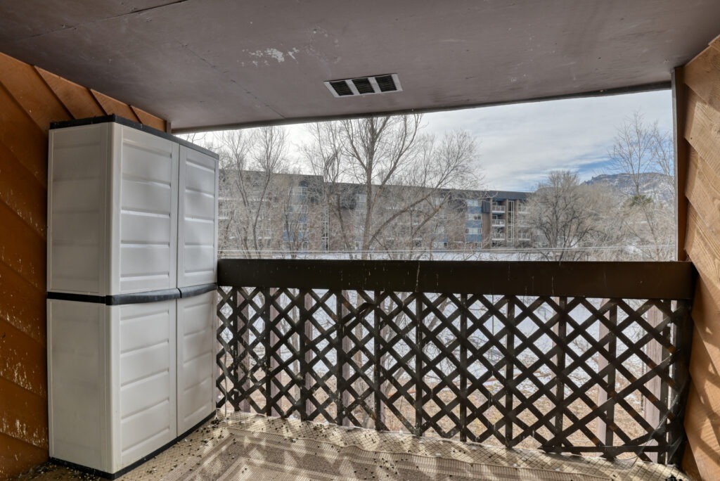 935 Saturn Dr. 41