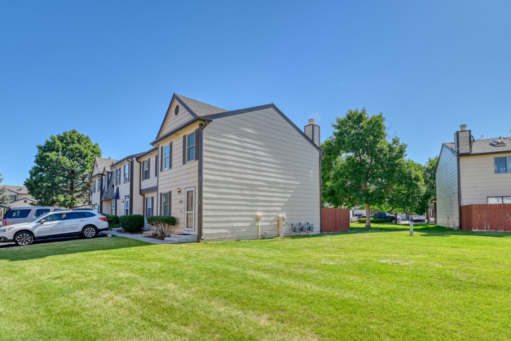 2450 Lexington Village Ln 4