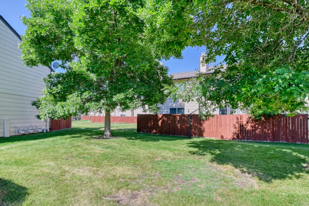 2450 Lexington Village Ln 8