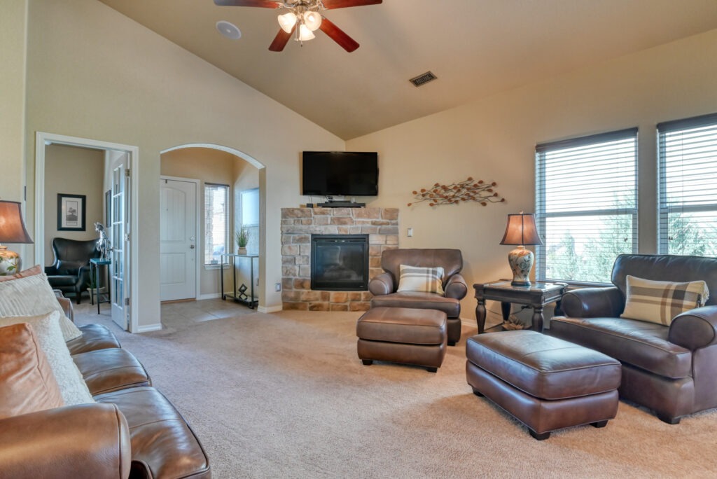 Cascading Spring Cir 15