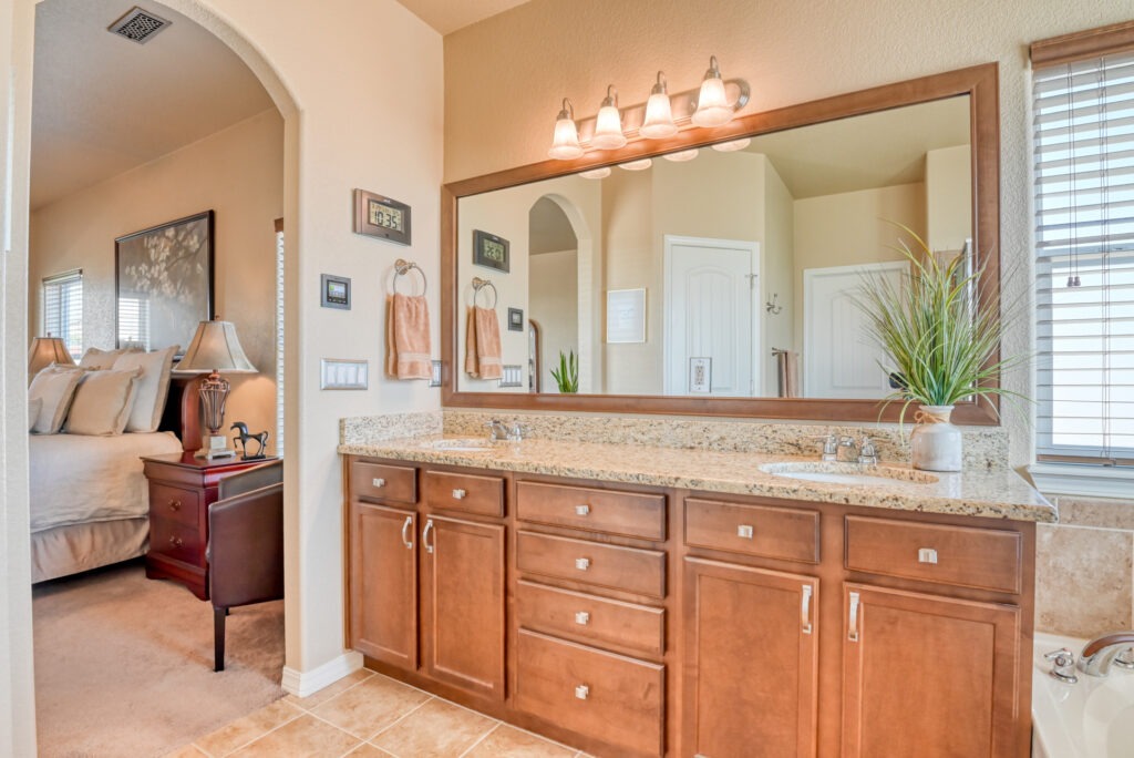 Cascading Spring Cir 43
