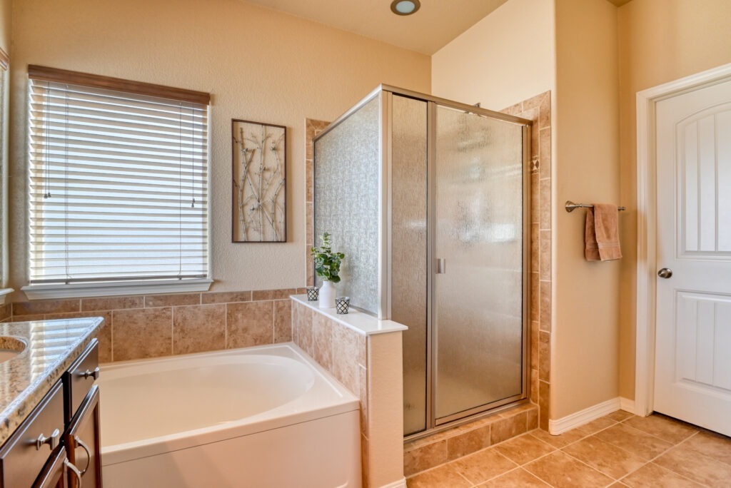 Cascading Spring Cir 44