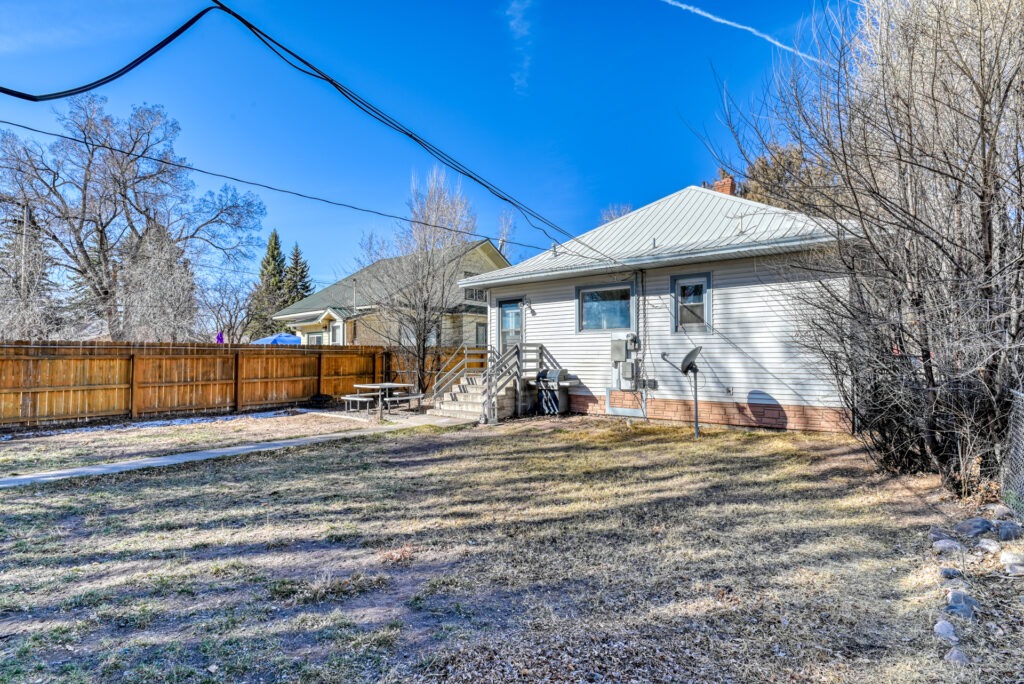 Davis St 9