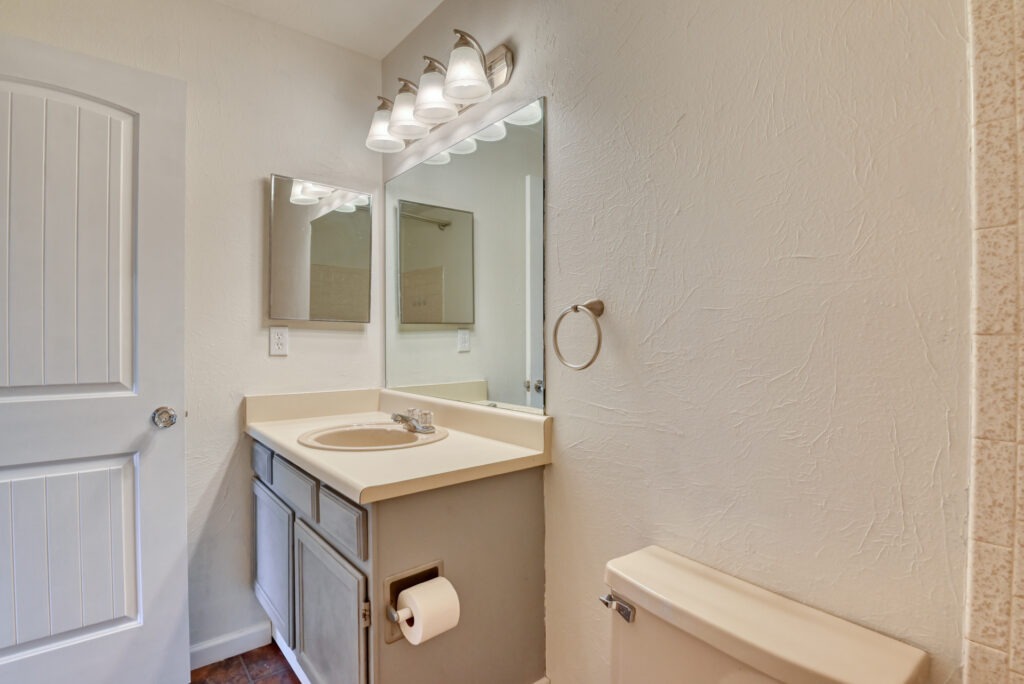 Meadowwood Pl Int 25