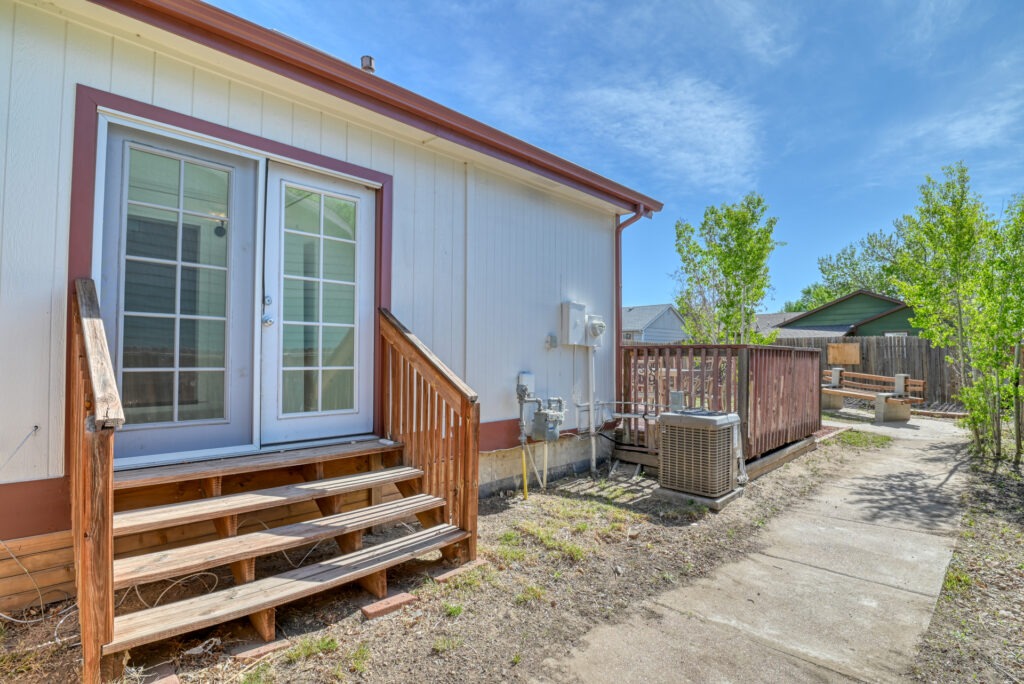 Monica Dr 12