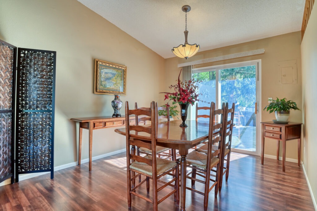 Robidoux Cir 17