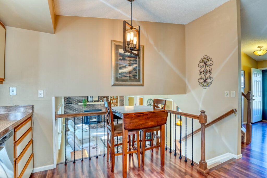Robidoux Cir 23