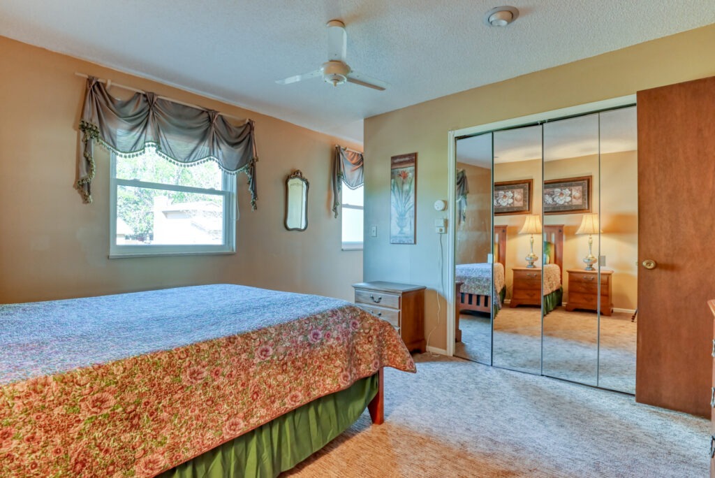 Robidoux Cir 29