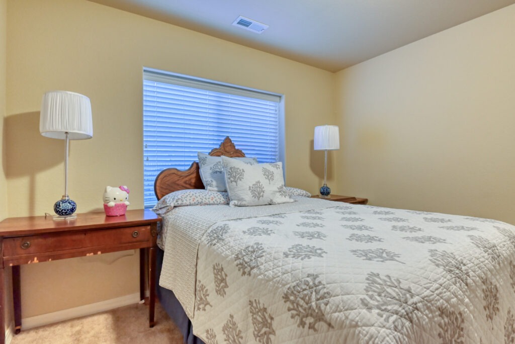 Desert Wind Dr 46
