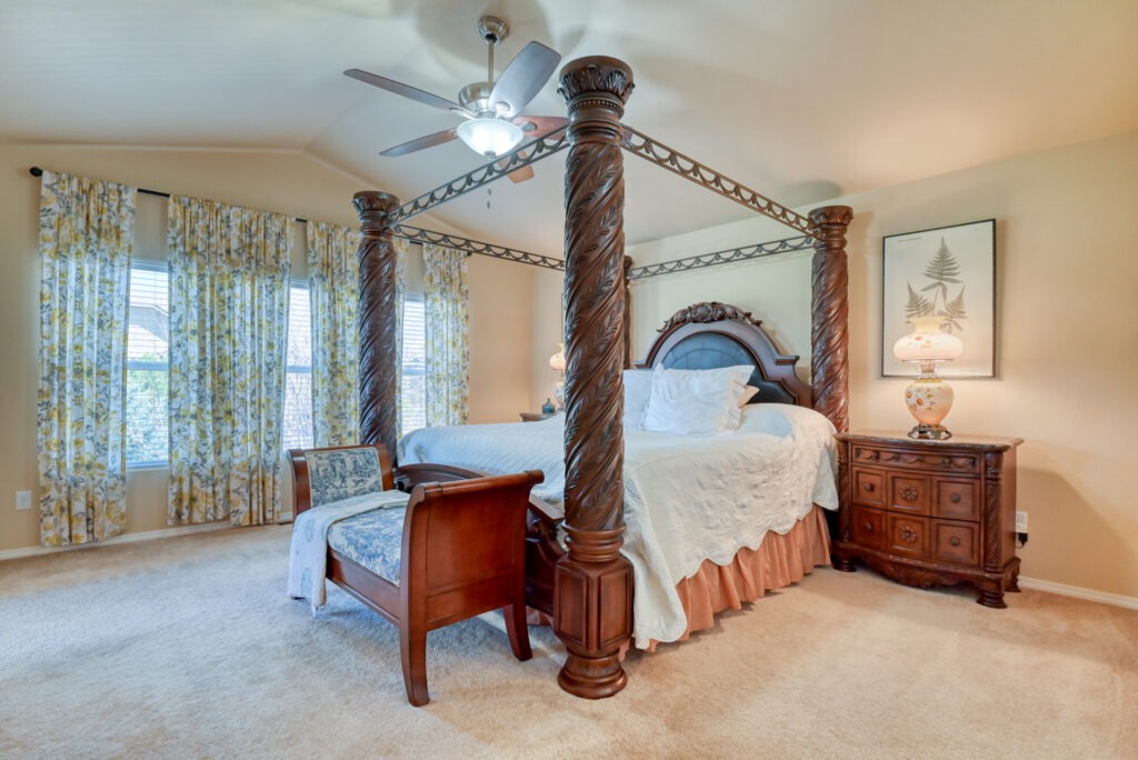 Desert Wind Dr 54