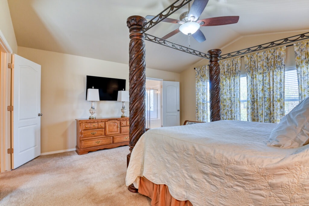 Desert Wind Dr 57