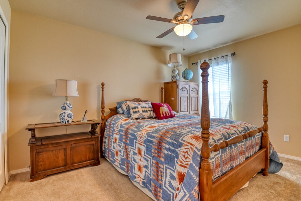 Desert Wind Dr 63