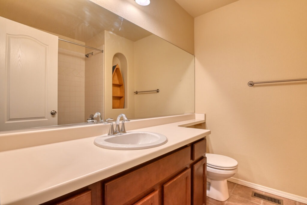 Desert Wind Dr 67