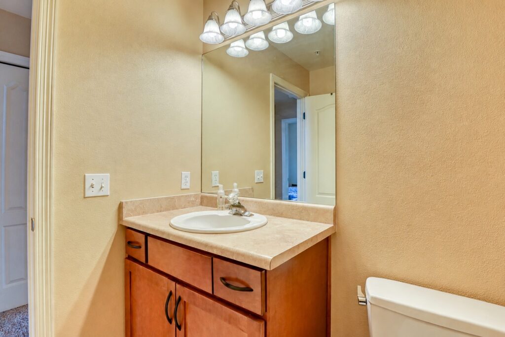 E Fountain Blvd 37