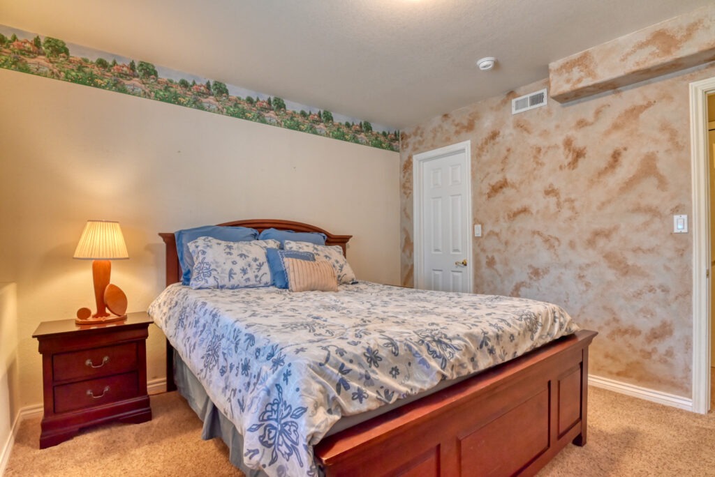 Marble Creek Cir 32