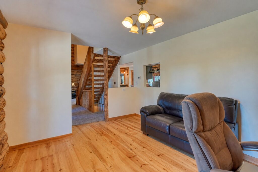Steeplechase Dr 40