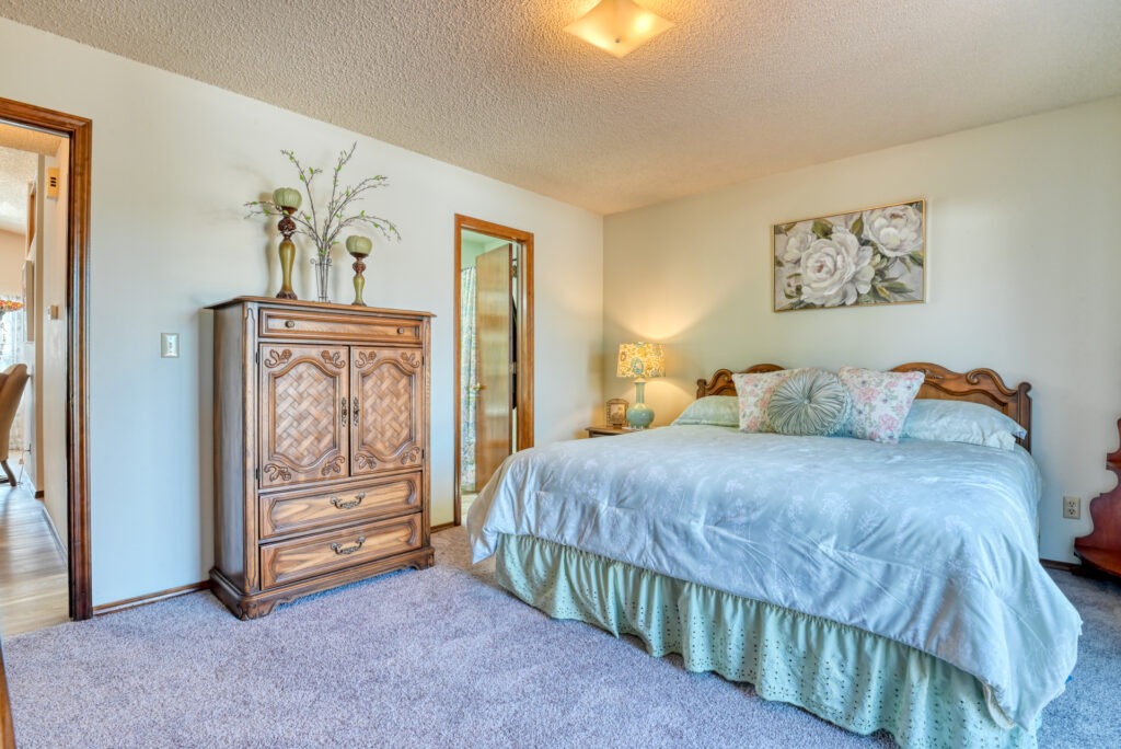 W Old Farm Cir 37