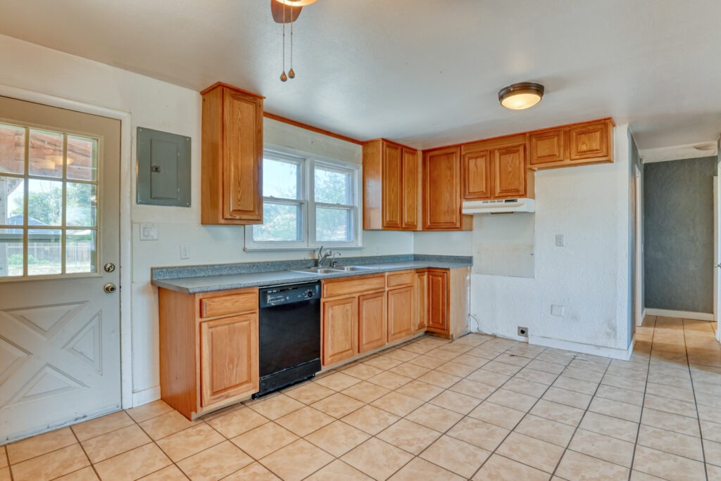 Poplar Ave 14