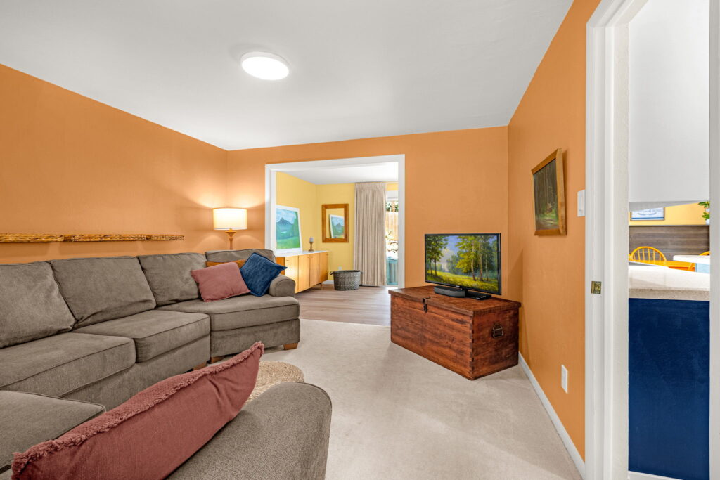10 Web Or Mls 100120260811 3740