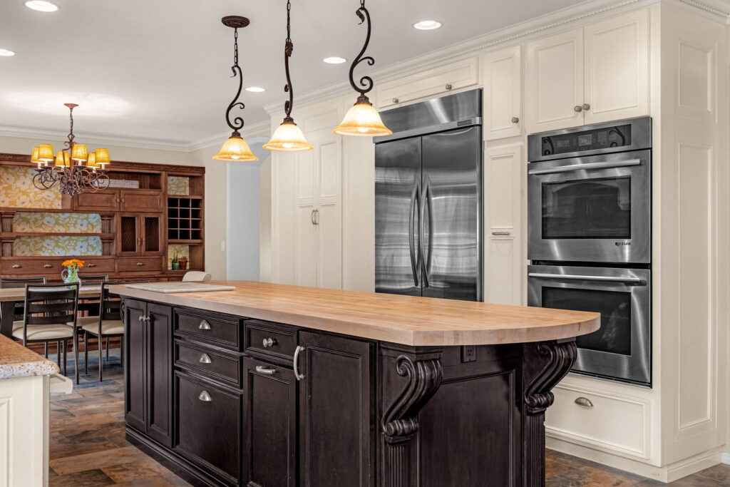 15 Web Or Mls 100120260727 0309