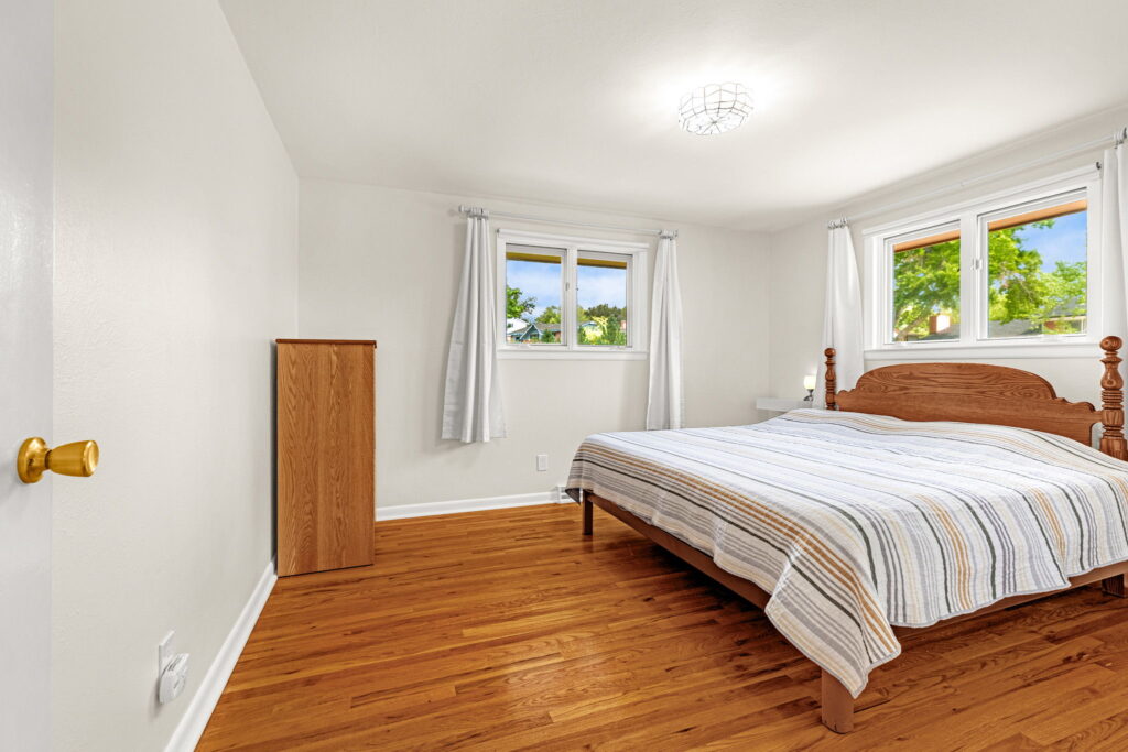 25 Web Or Mls 100120260811 3810