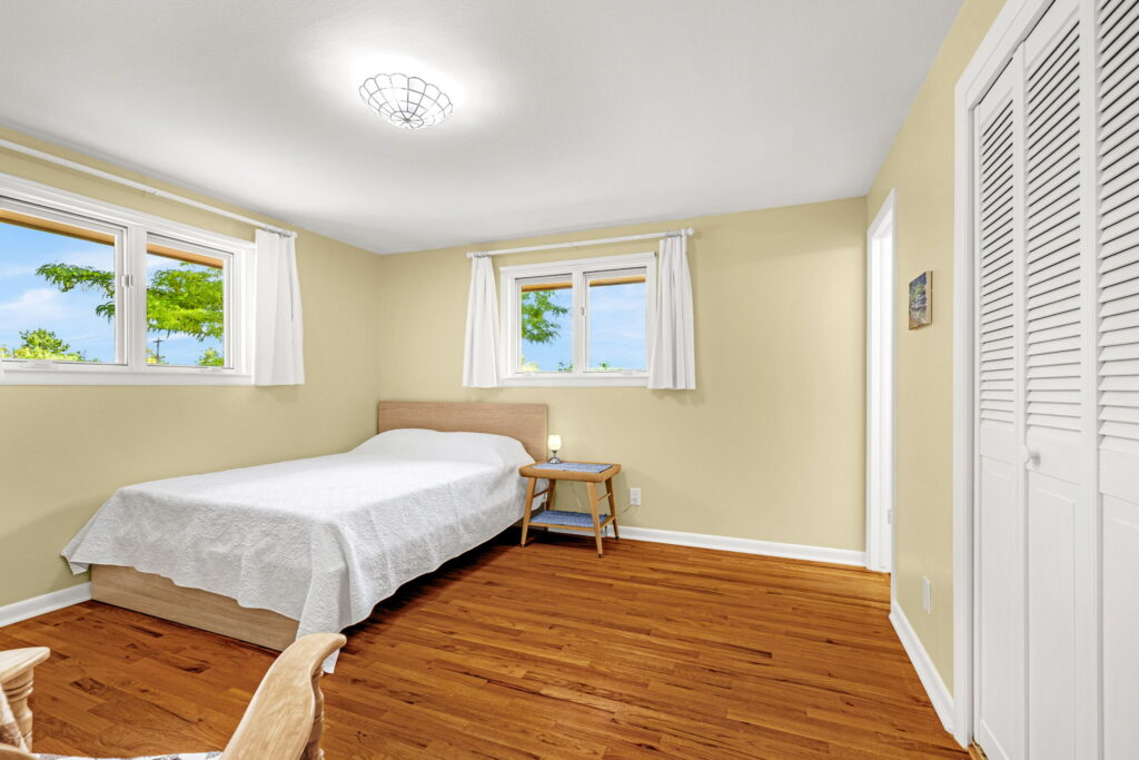 26 Web Or Mls 100120260811 3815