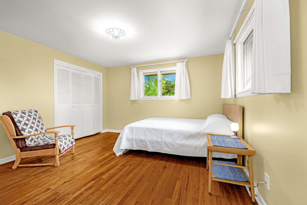 27 Web Or Mls 100120260811 3820