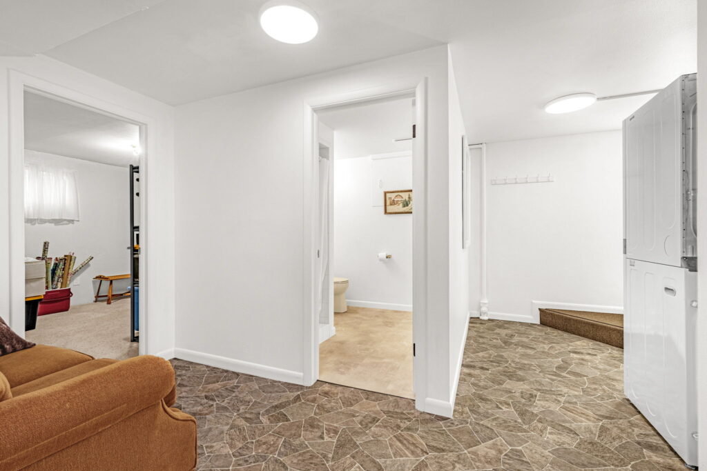 30 Web Or Mls 100120260811 3834