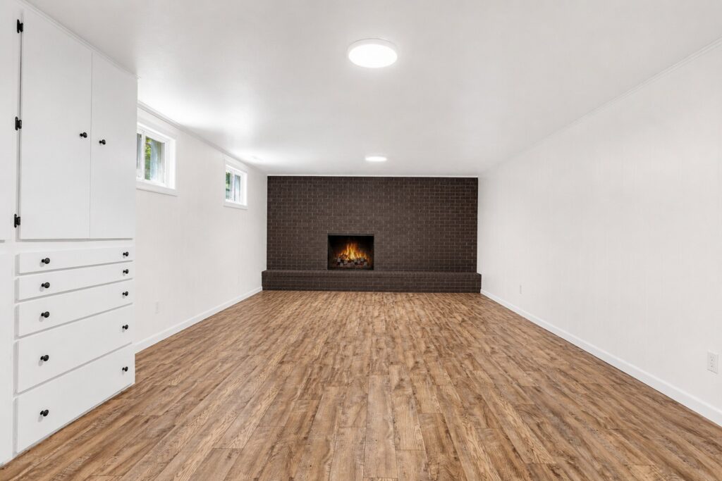 31 Web Or Mls 100120260811 3839
