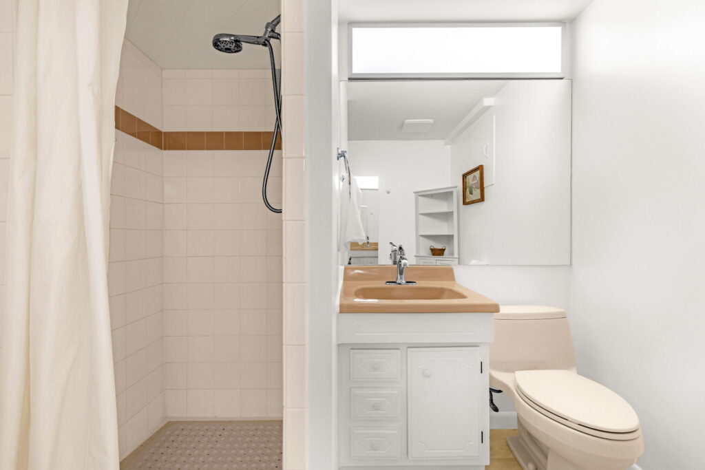 34 Web Or Mls 100120260811 3855