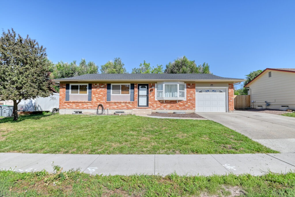 Sanderson Ave 1