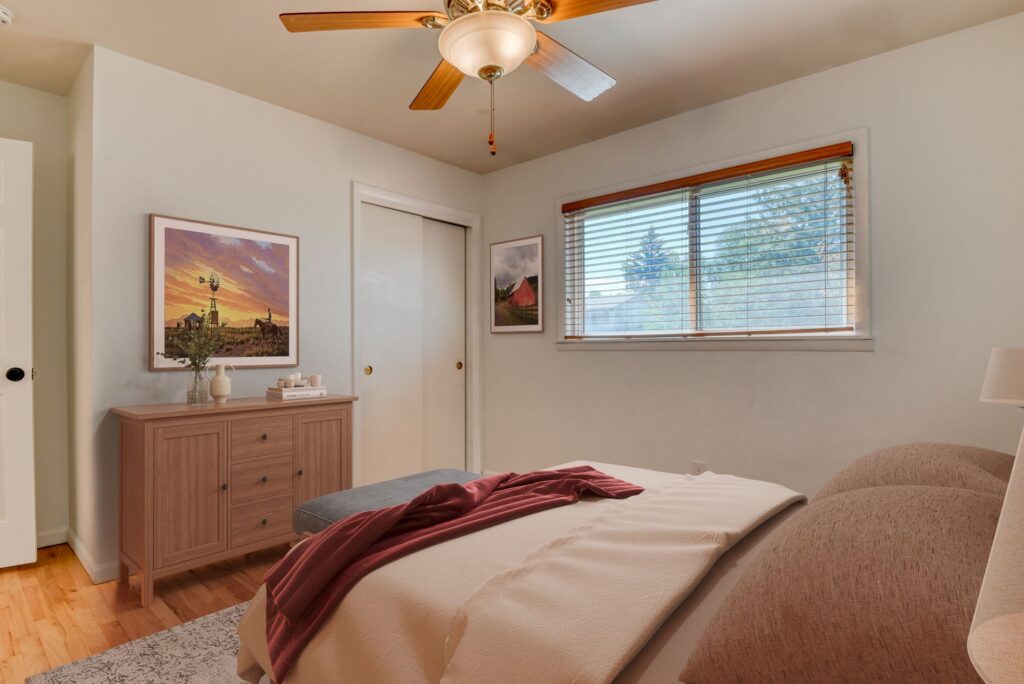Sanderson Ave 28