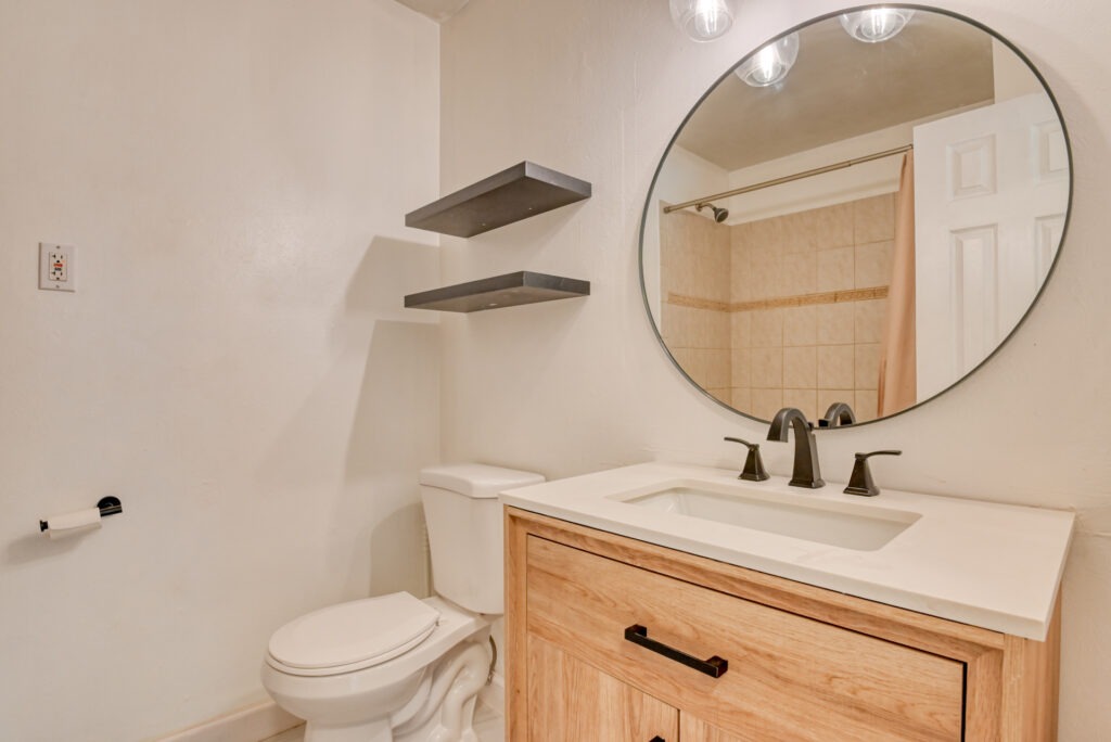 Sanderson Ave 31