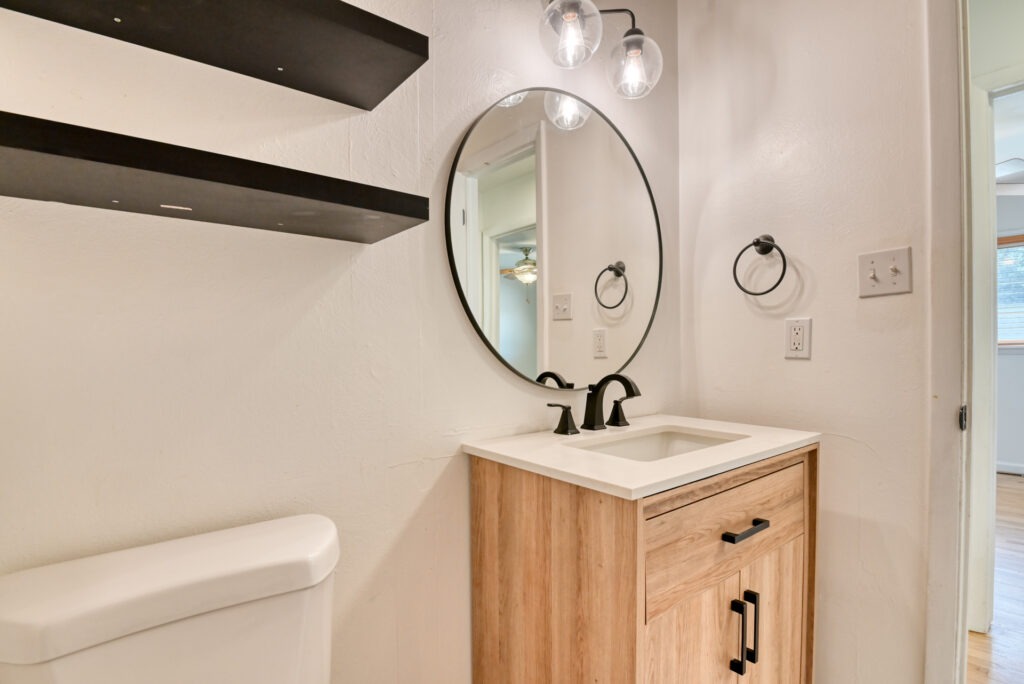 Sanderson Ave 32