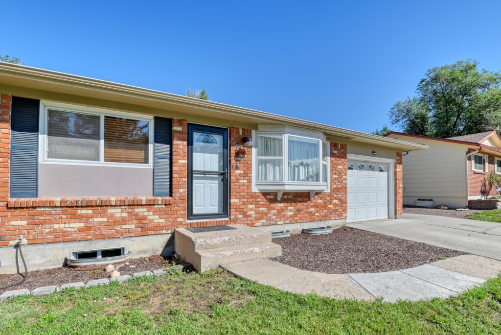 Sanderson Ave 4