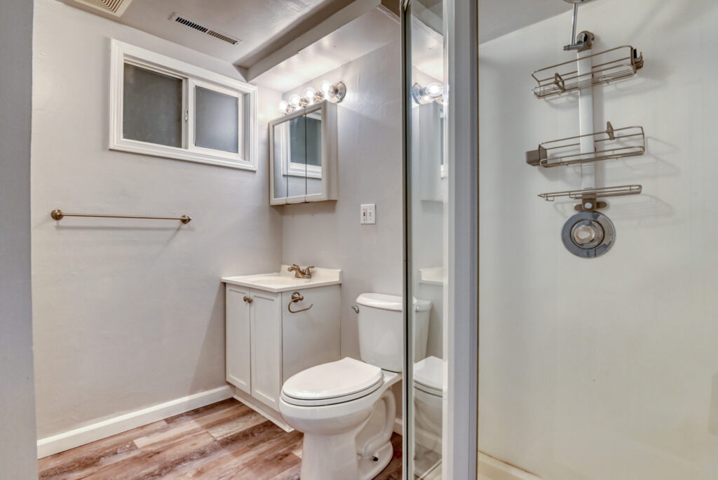 Sanderson Ave 50