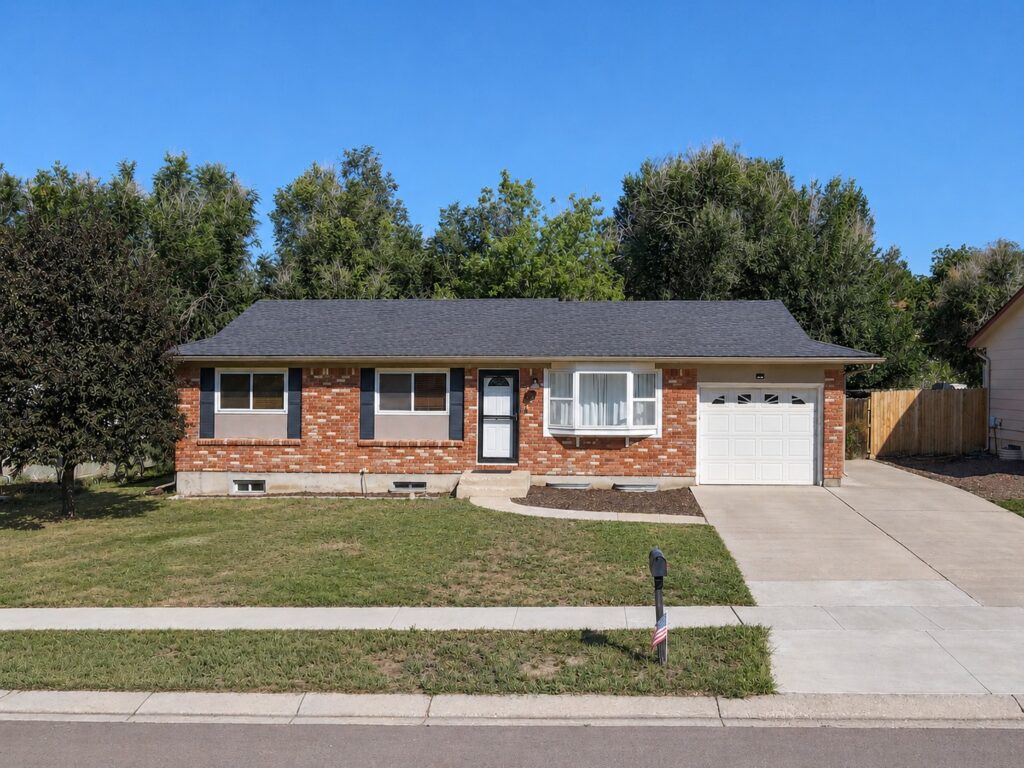 Sanderson Ave 52