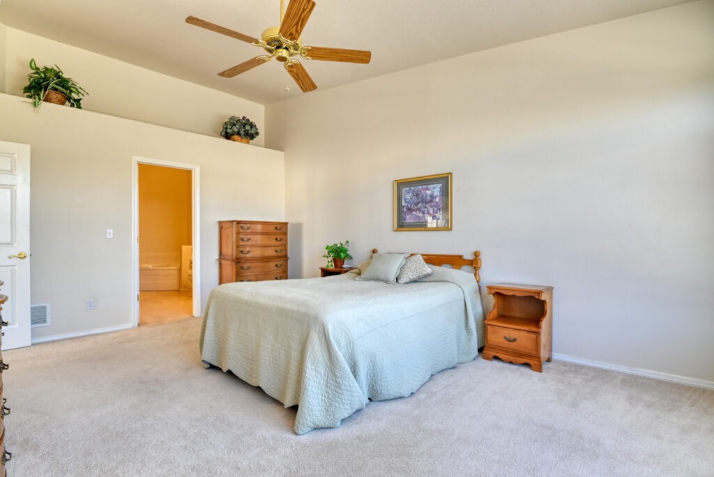 Secret Glen Grove 31