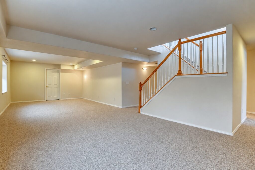 Secret Glen Grove 38