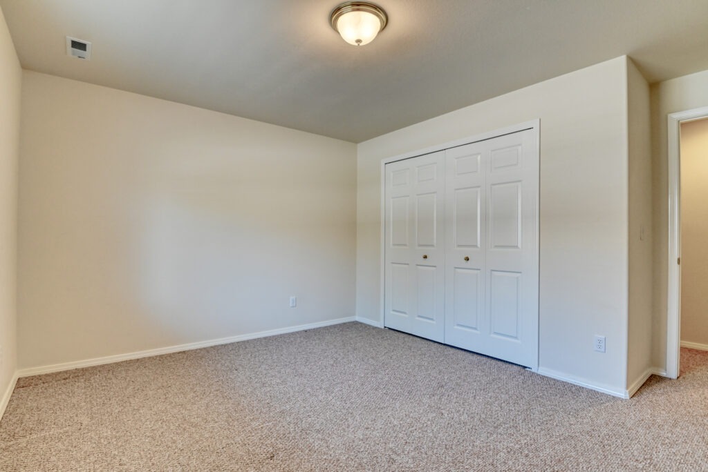 Secret Glen Grove 43