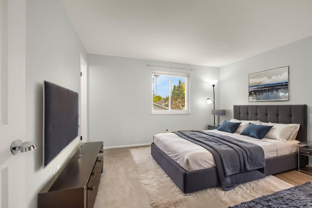 25 Web Or Mls 100120260917 0119 Virtually Staged
