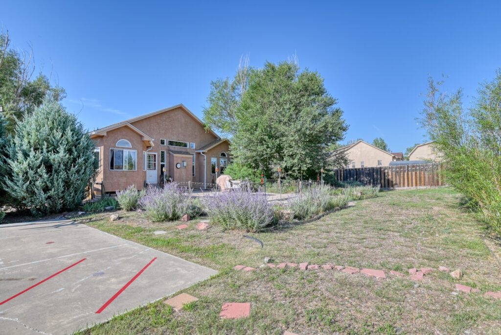 Bur Oak Lane 10