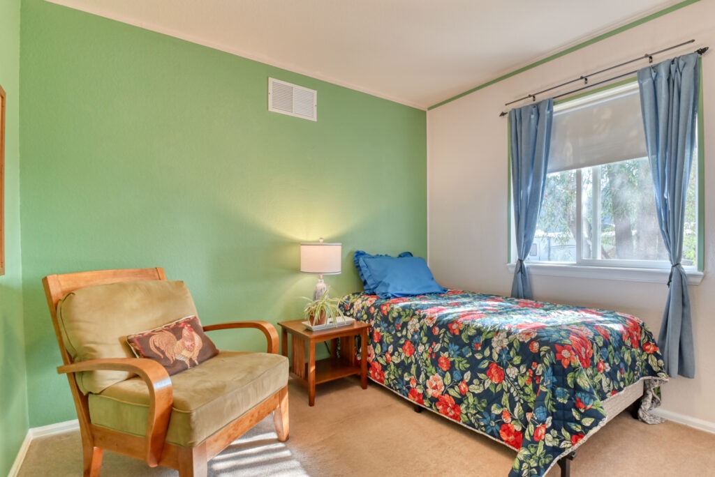 Bur Oak Lane 16