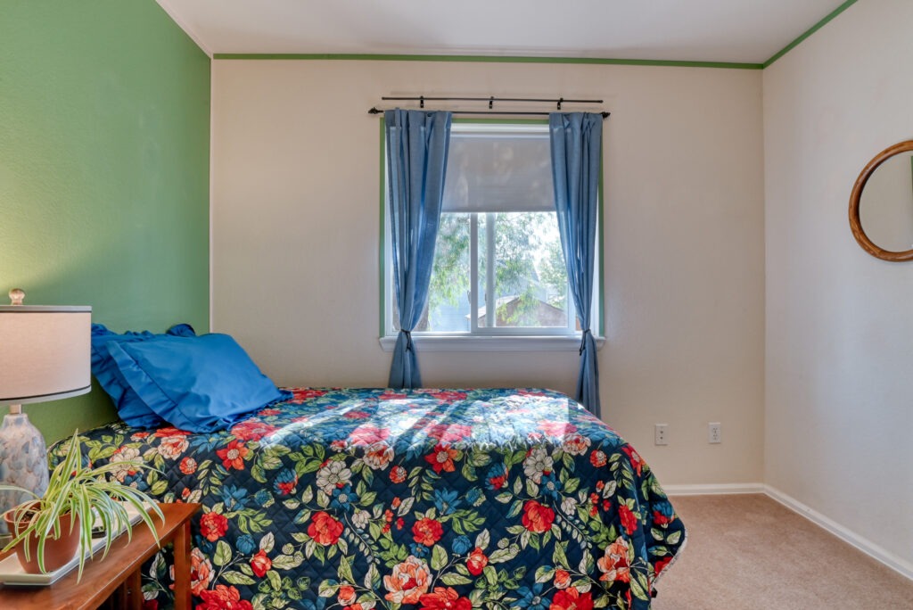 Bur Oak Lane 18