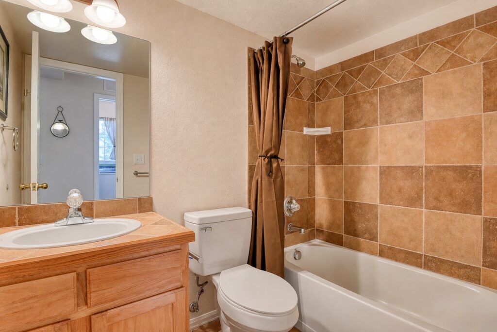 Bur Oak Lane 21